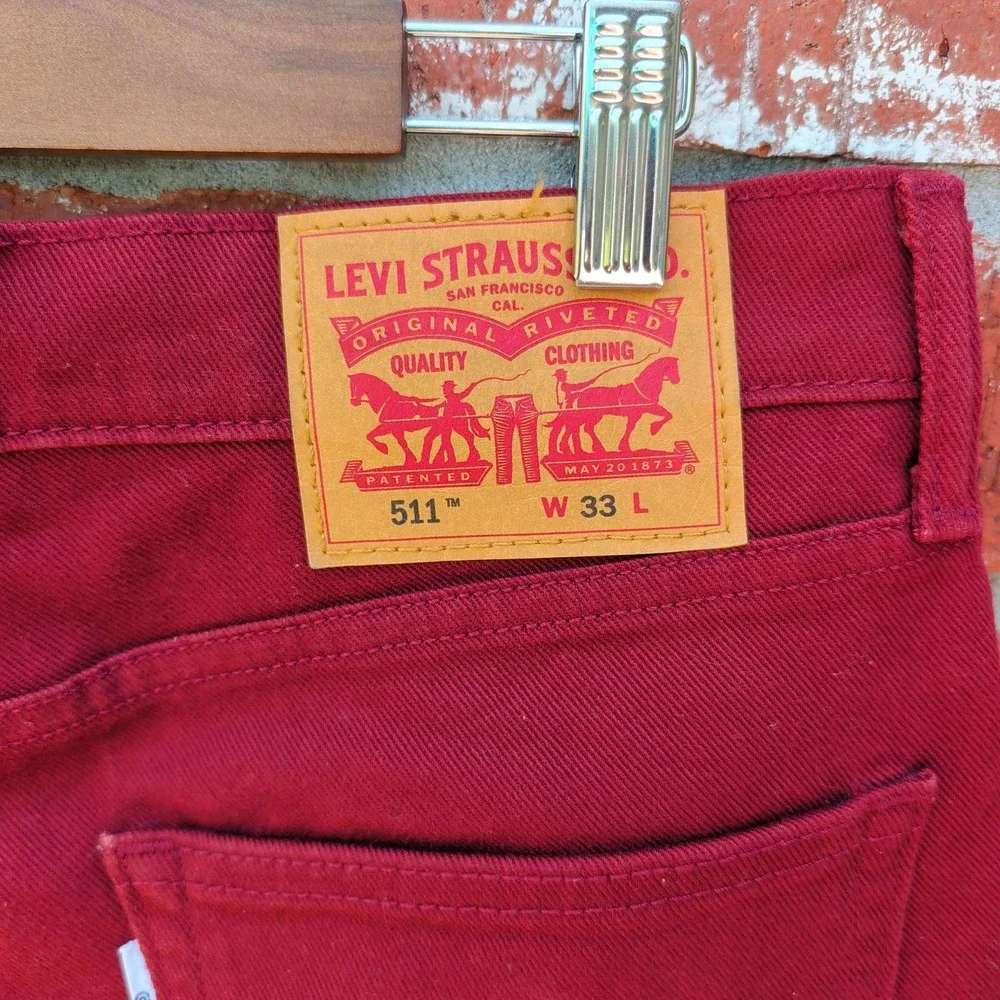 Levi's 511 Denim Shorts Mens 33 Burgundy Red Slim Fit Raw Hem